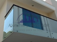 ALUMINIO Y VIDRIO ADR 