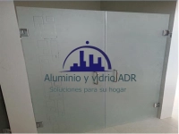 ALUMINIO Y VIDRIO ADR 